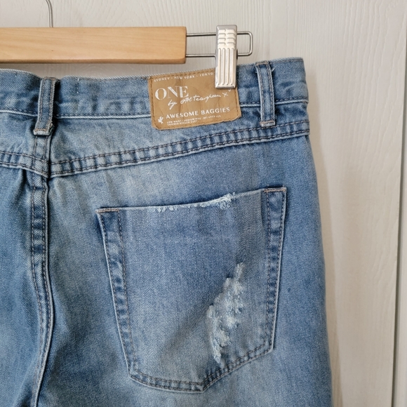 One Teaspoon Distressed Baggies Jeans - Picture 6 of 10
